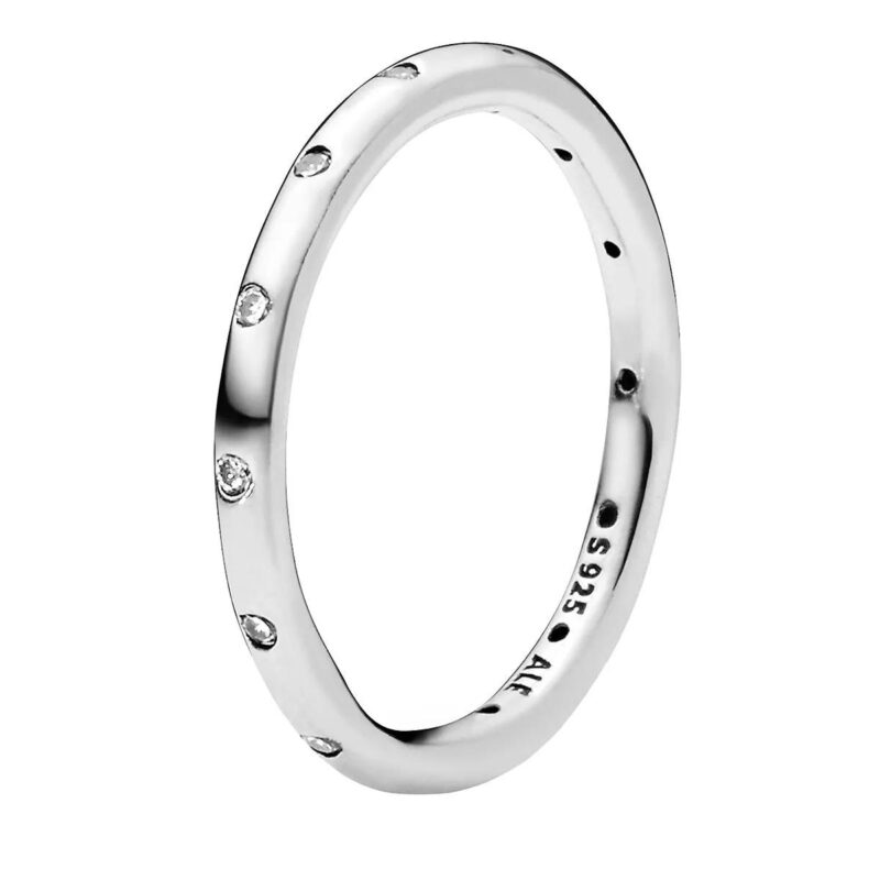 Pandora Ringen - Einfacher Funkelnder Band-Ring in silver